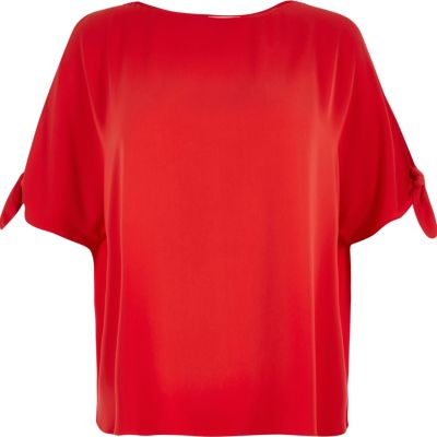 RI Plus red split sleeve t-shirt